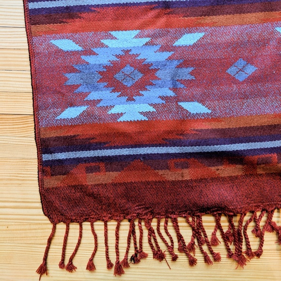 Ecuadorian Alpaca Shawl - Picture 5 of 8